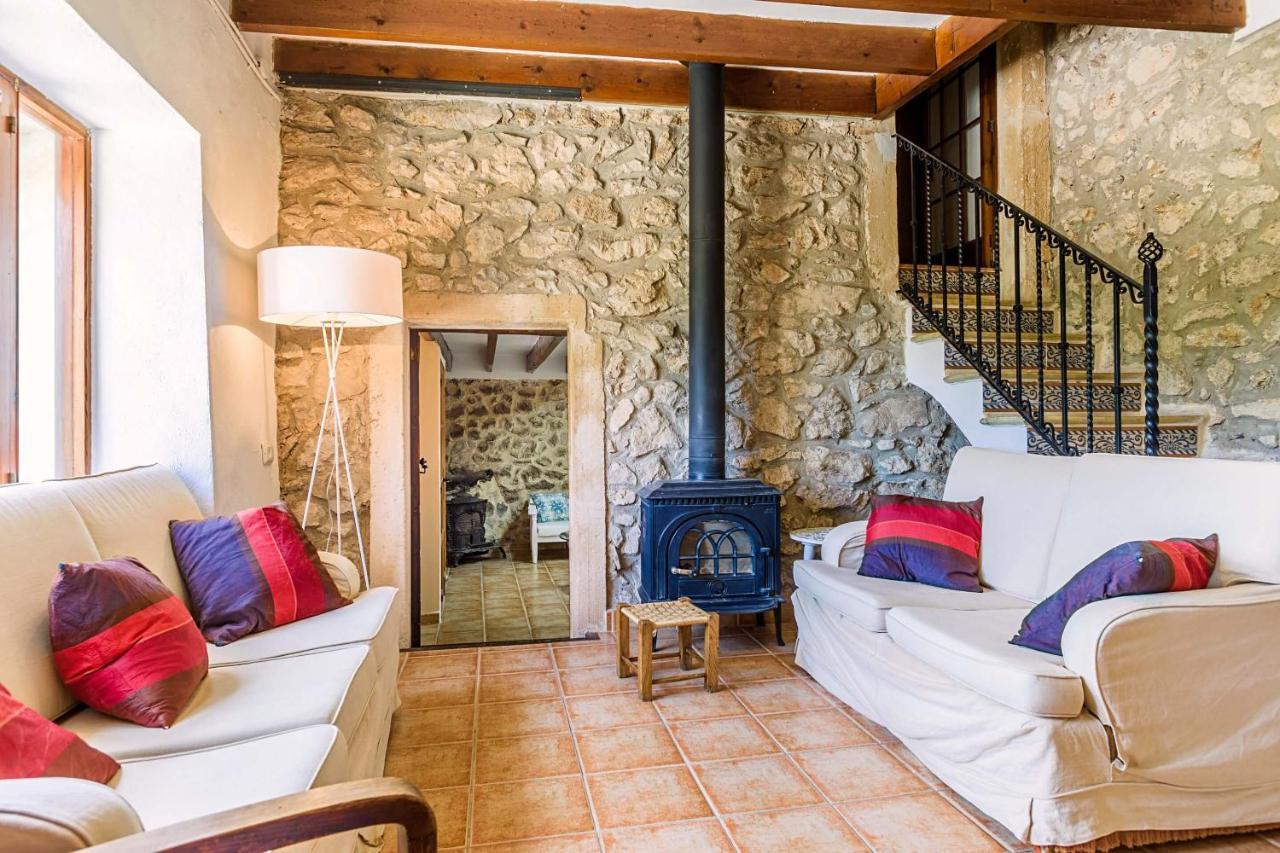 Charming Pollensa Villa Beautiful Views Of The Tramuntana Mountains La Coma I 4 Bedrooms Pollensa Villa