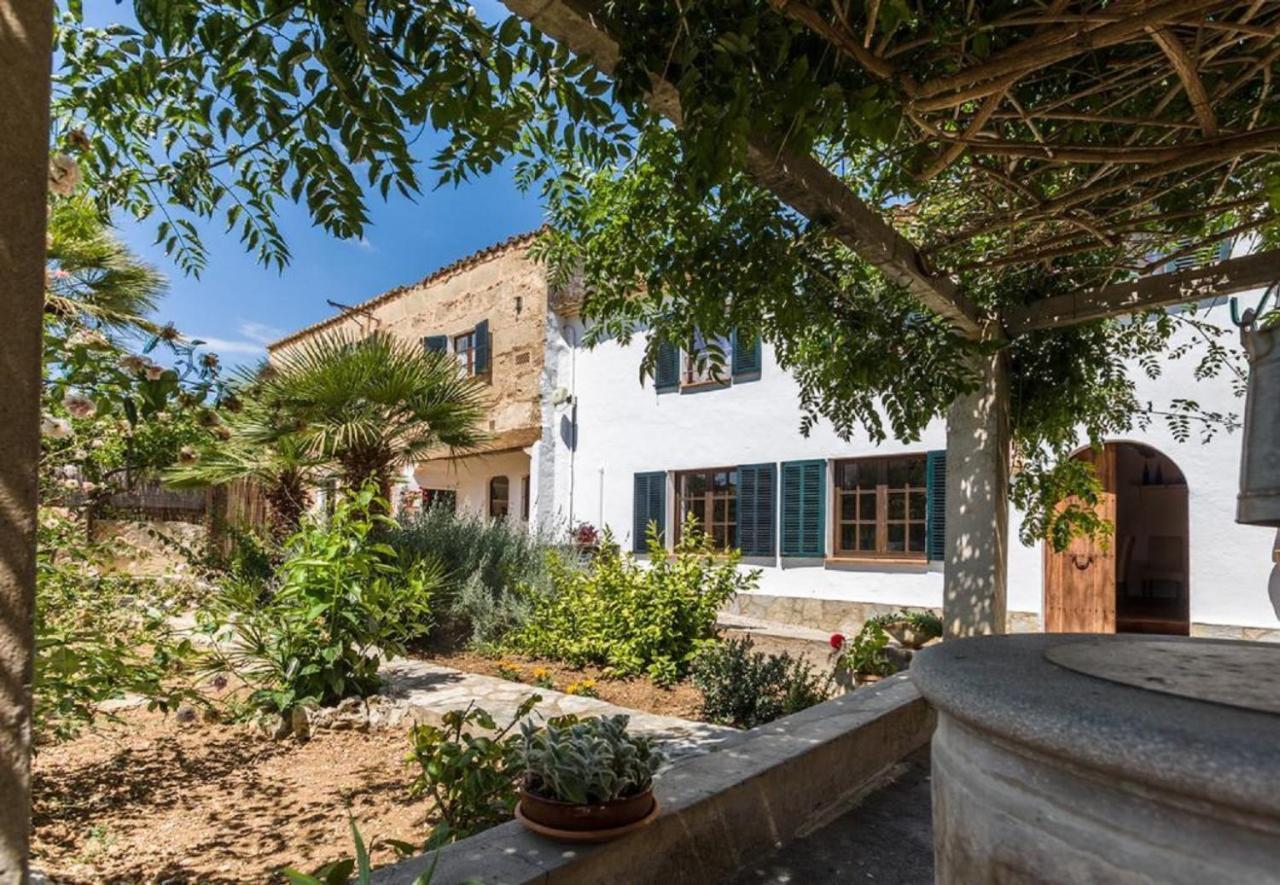 Garroverar Villa *