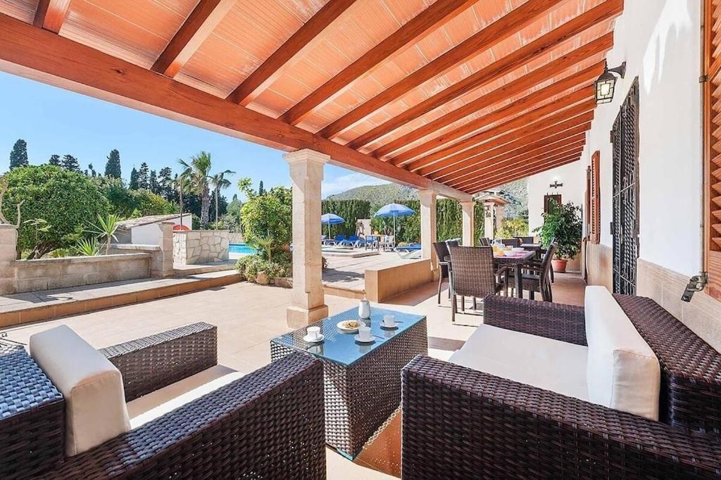 Villa 6 Bedroom A Very Short To Port Pollensa By Renthousing