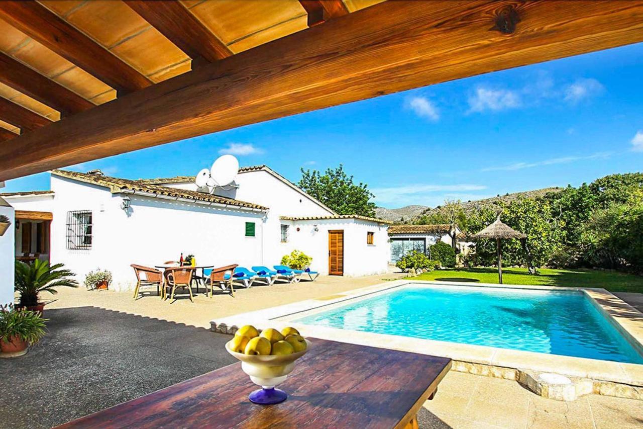 Rei Villa *
