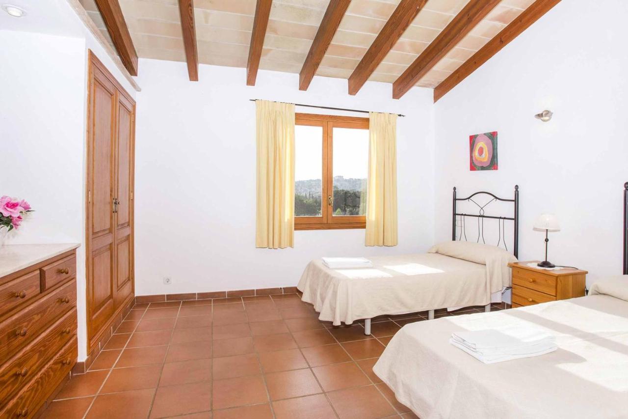 Hostalet Villa *