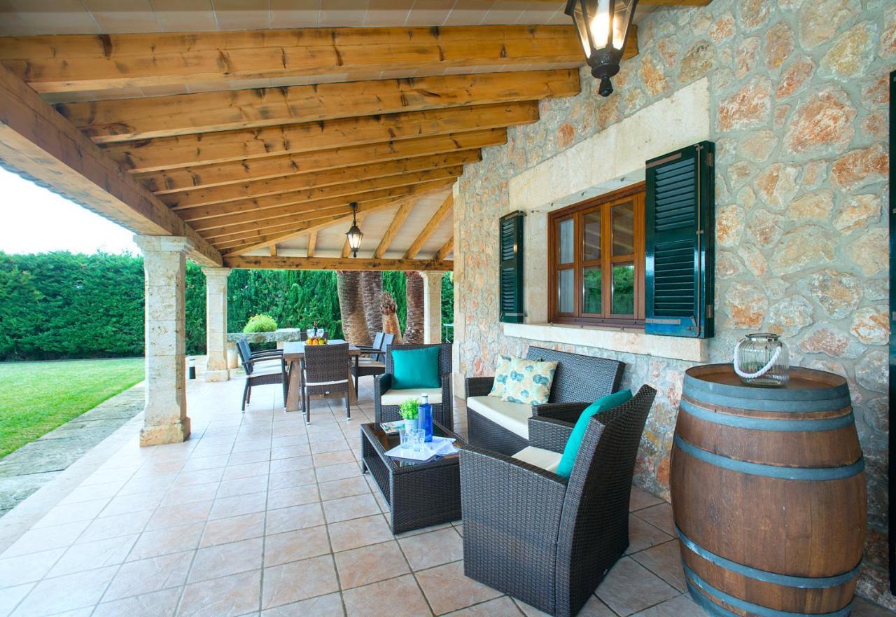 Owl Pou - Luxury Holidays In Royal Gardens Villa *
