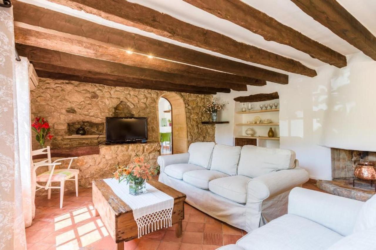 Garroverar Villa *