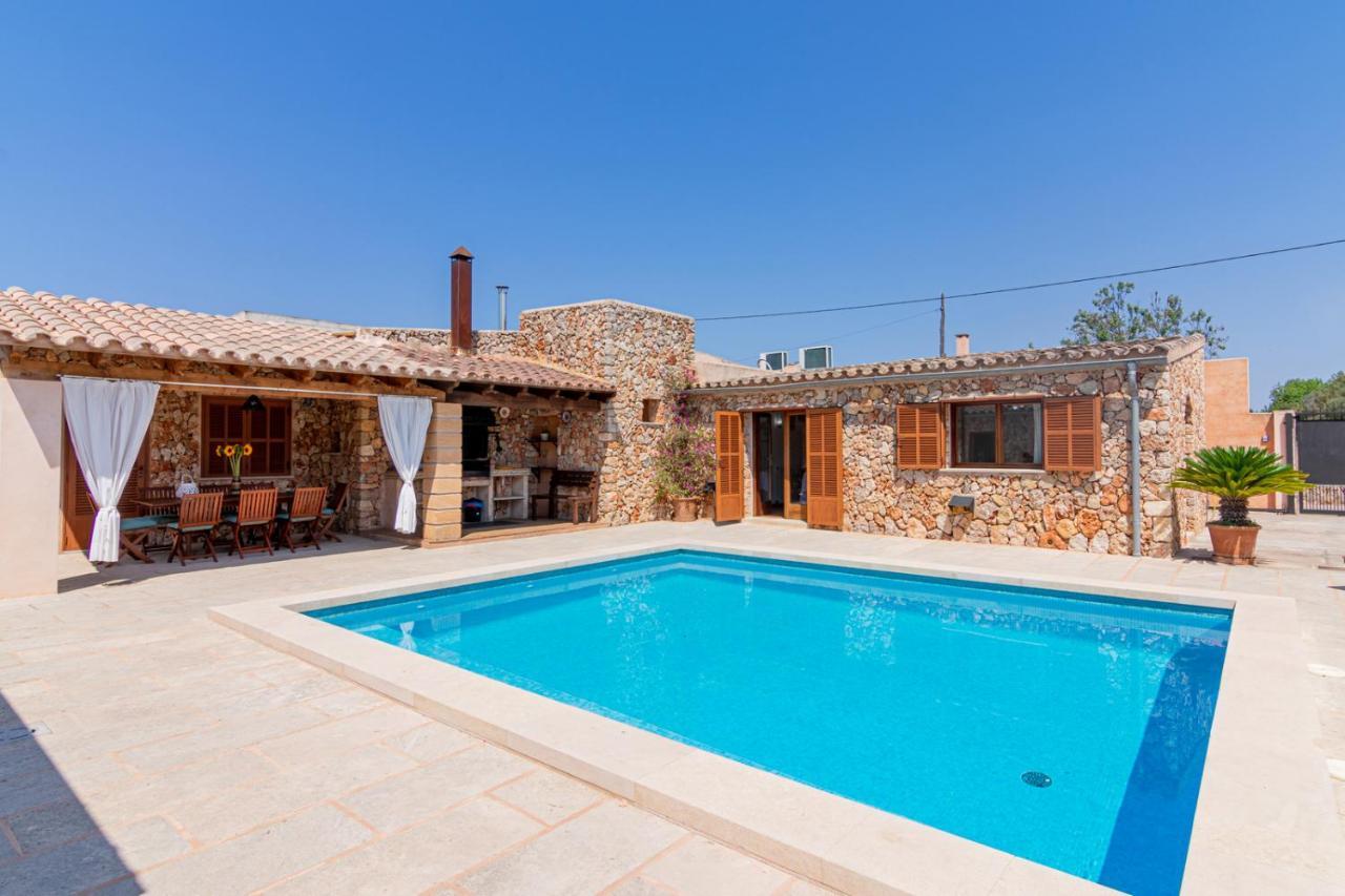 Hortet Villa *