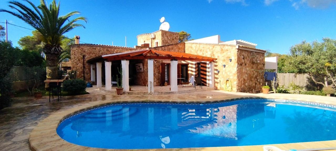 Villa Sanchez In Strandnahe Mit Pool, Jacuzzi, Klima, Wifi, Gas Bbq