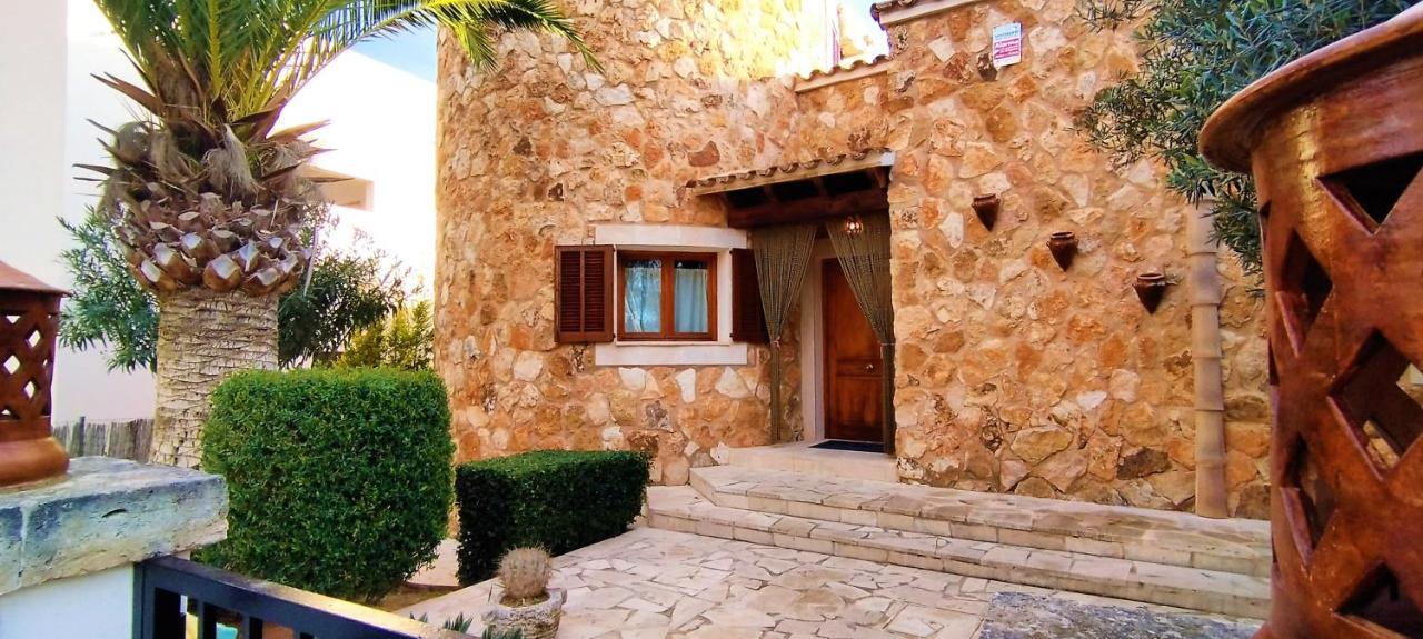 Villa Sanchez In Strandnahe Mit Pool, Jacuzzi, Klima, Wifi, Gas Bbq Santanyí
