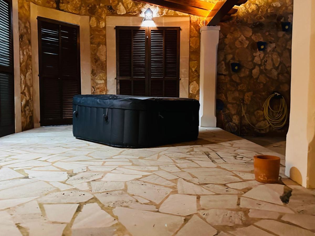 Villa Sanchez In Strandnahe Mit Pool, Jacuzzi, Klima, Wifi, Gas Bbq Santanyí
