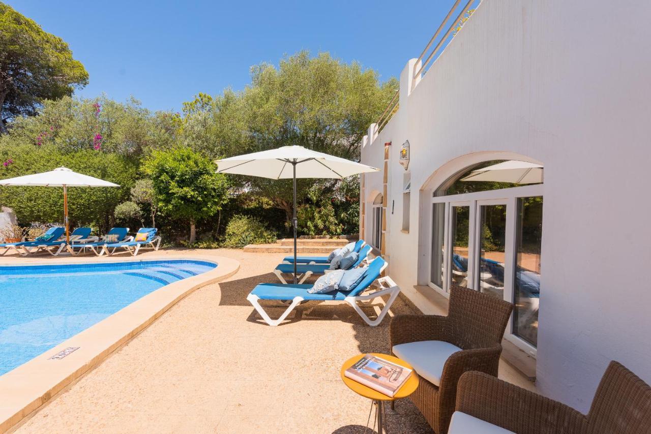 West Casa Taake *