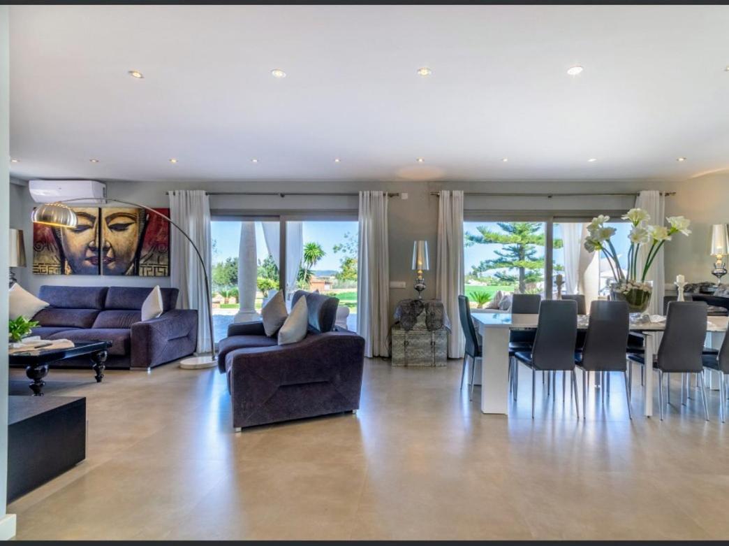 Es Velar Villa *