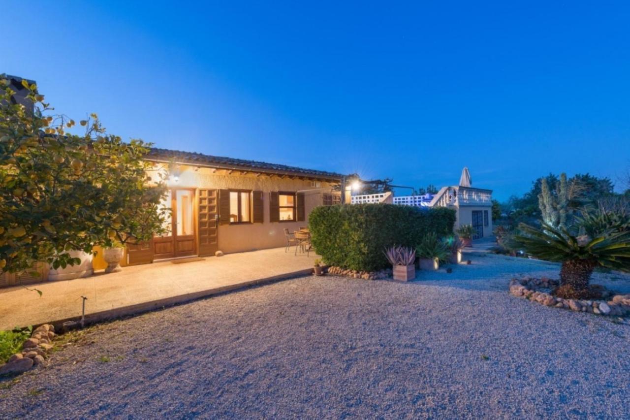 Yourhouse Lemontree - Antic Villa *