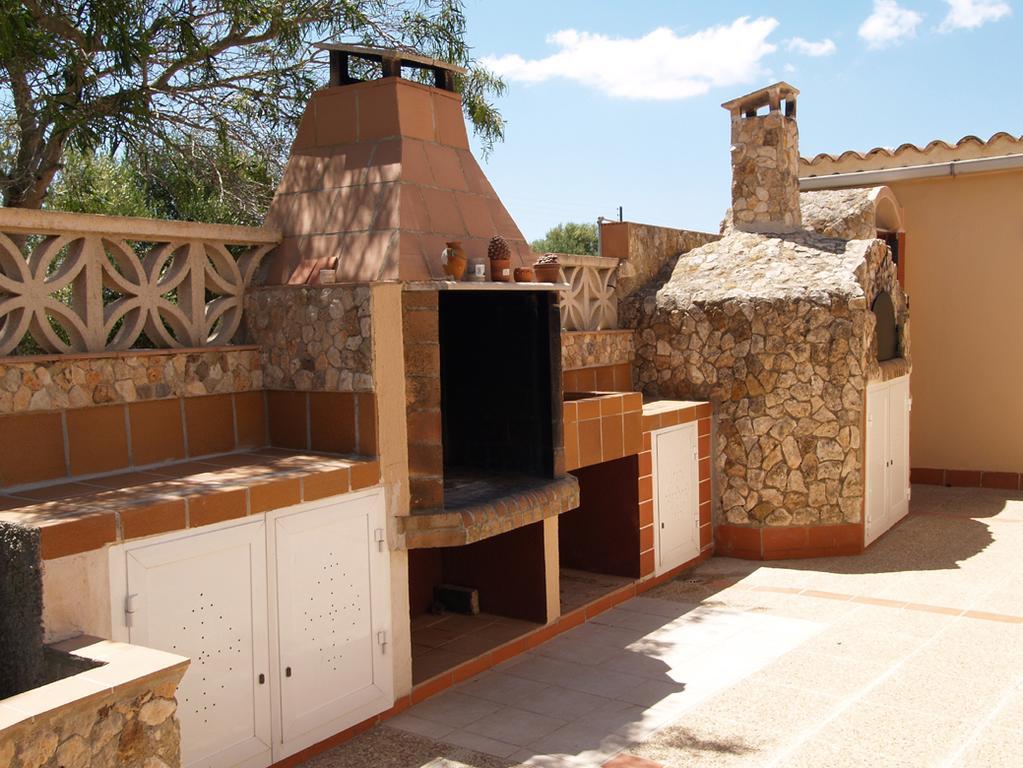 Lopez Villa *
