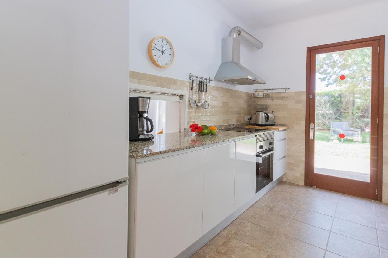 Holiday home Dora *