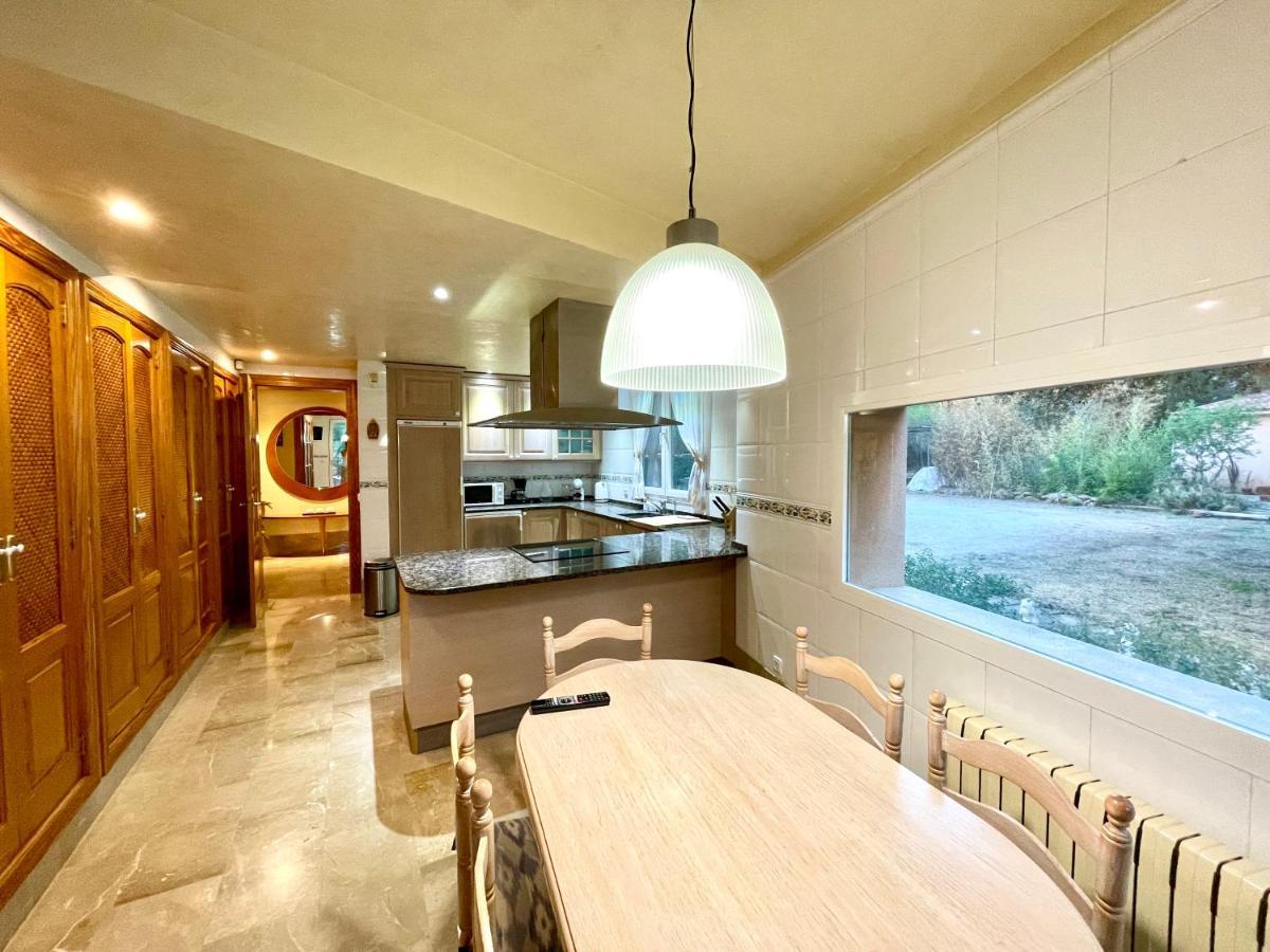 Confortable Con Piscina Holiday home