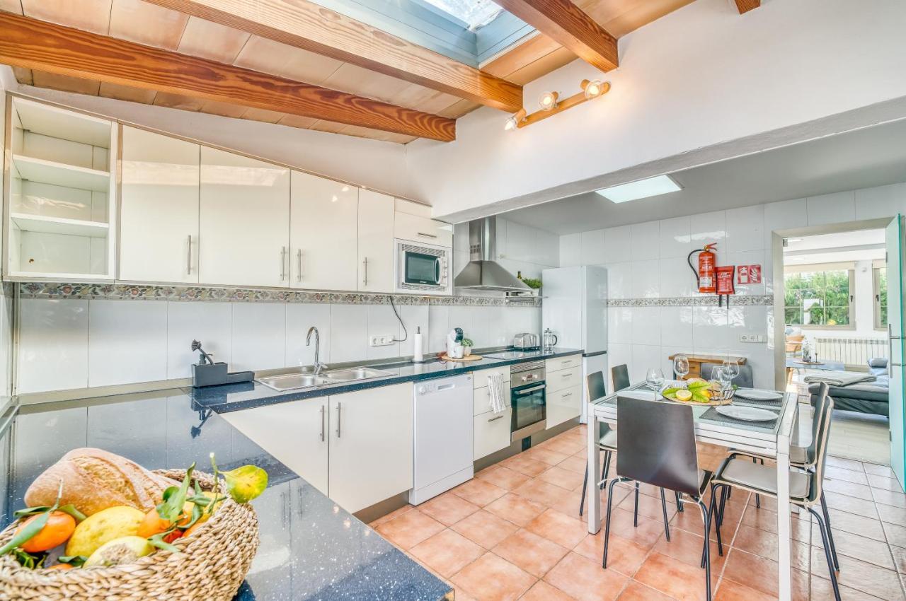 Fantastic Tucan, Pool Barbecue Ground Floor *