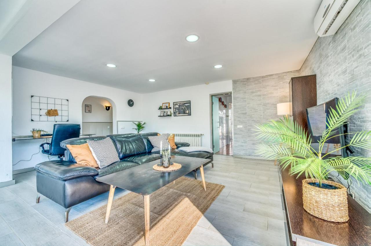 Сasa de vacaciones Fantastic Tucan, Pool Barbecue Ground Floor