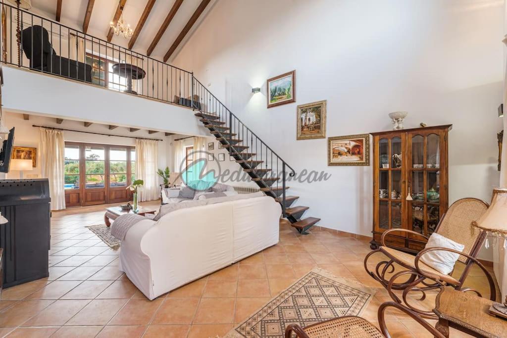 Villa Ecovilla Jeaninne By Villasmediterranean *