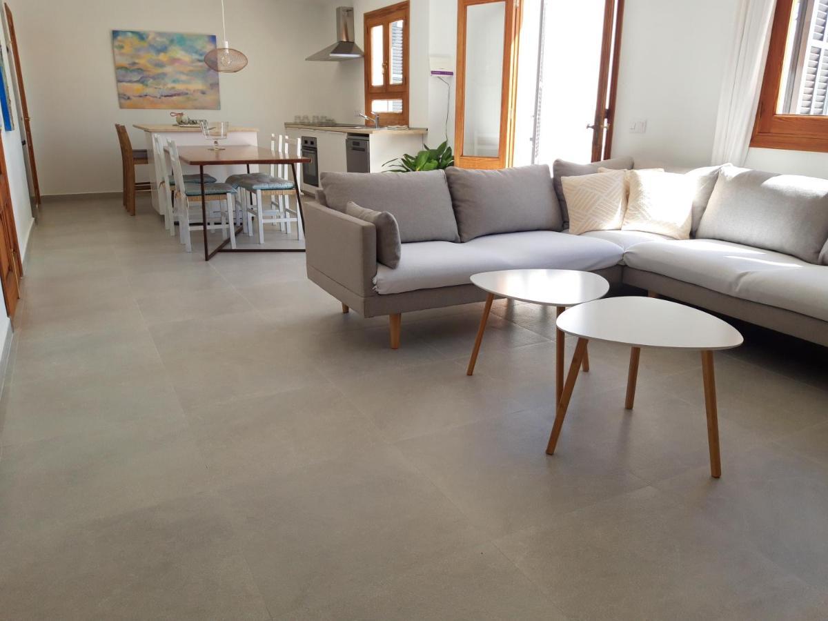 Casa Piscina Doctor Fleming 51 Holiday home Llubi