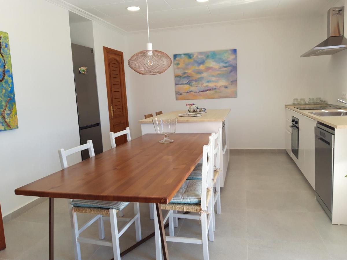 Casa Piscina Doctor Fleming 51 Holiday home Llubi