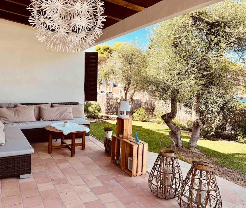 Mit Meerblick Und Pool Fuer 6 Personen Villa Santanyí