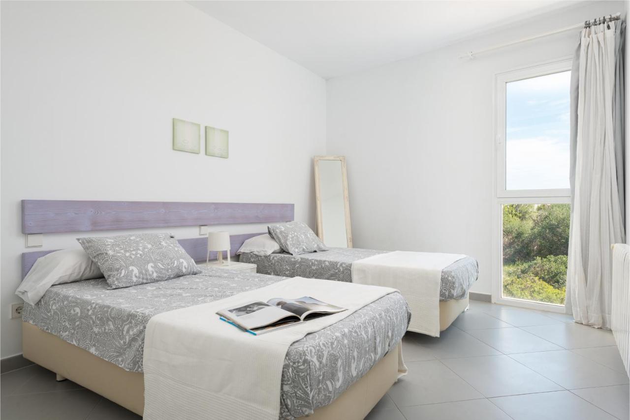 Stunning Marianella Gris, Pool, Bbq, Ac, Free Wifi Holiday home