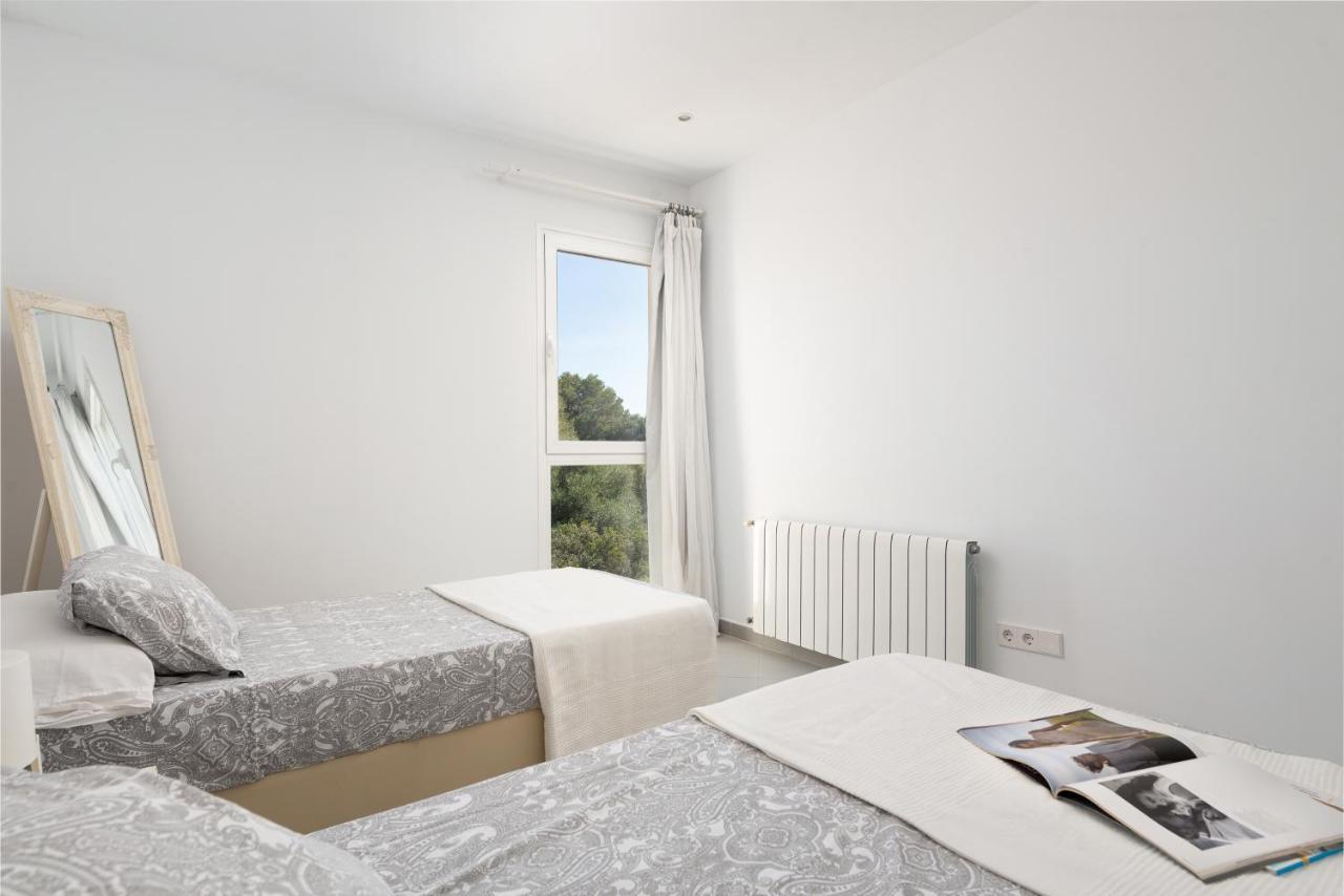 Stunning Marianella Gris, Pool, Bbq, Ac, Free Wifi Holiday home *