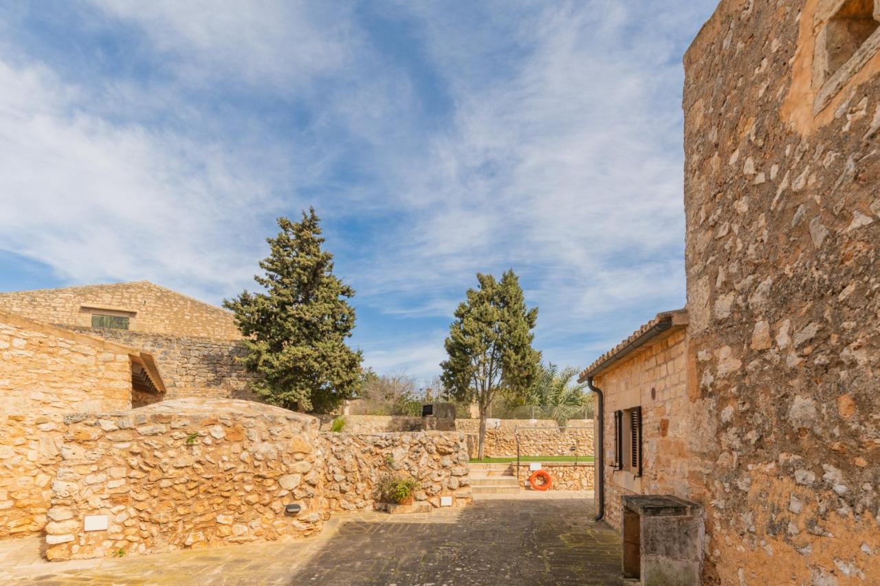 Holiday home Petita Llombards