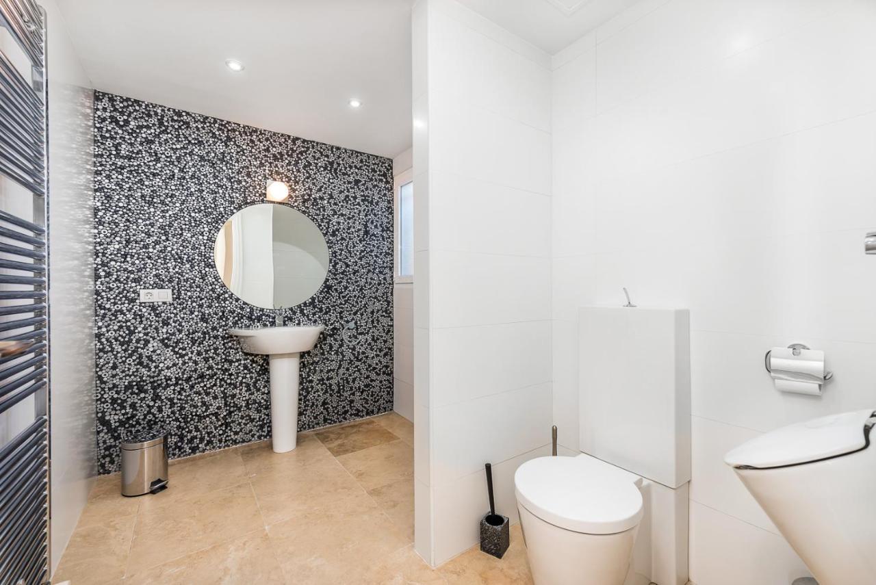 Luxury With Panoramic Sea Views