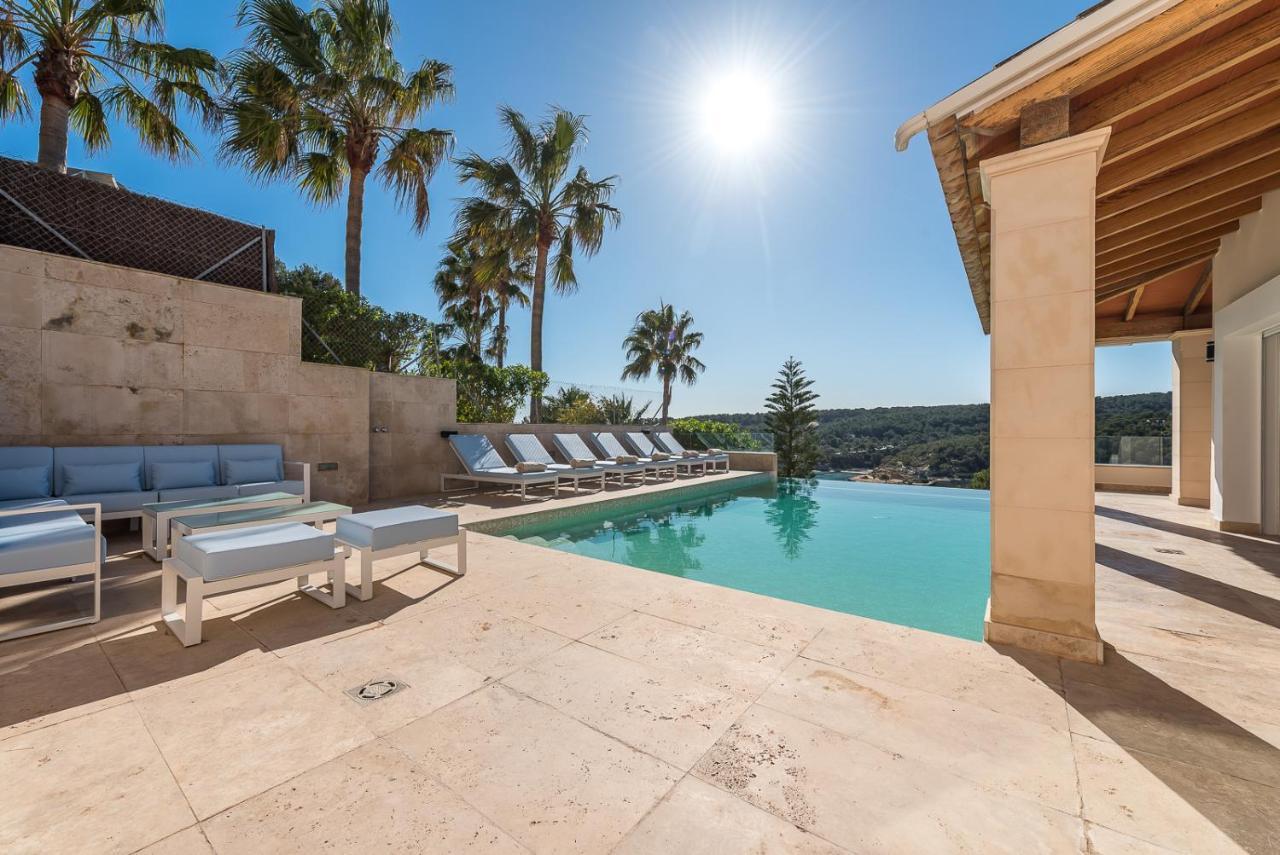 Luxury With Panoramic Sea Views