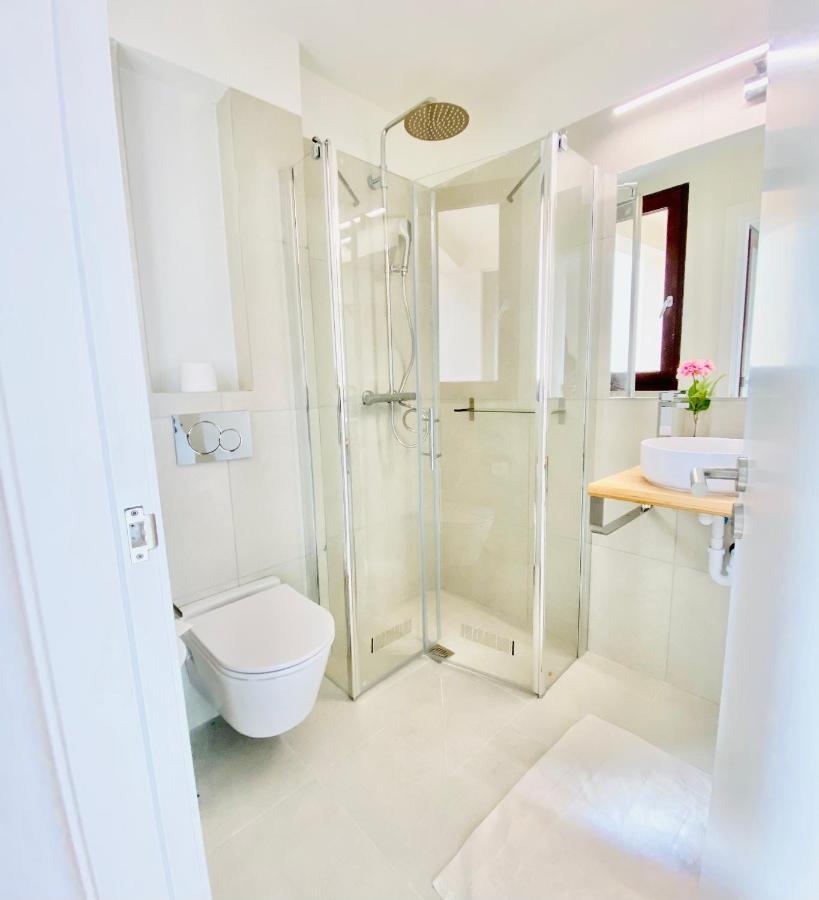 With 2-en Bedrooms Apartahotel