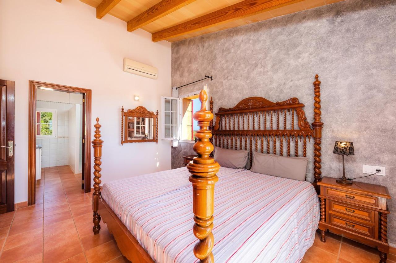 Maria * Manacor (Mallorca)