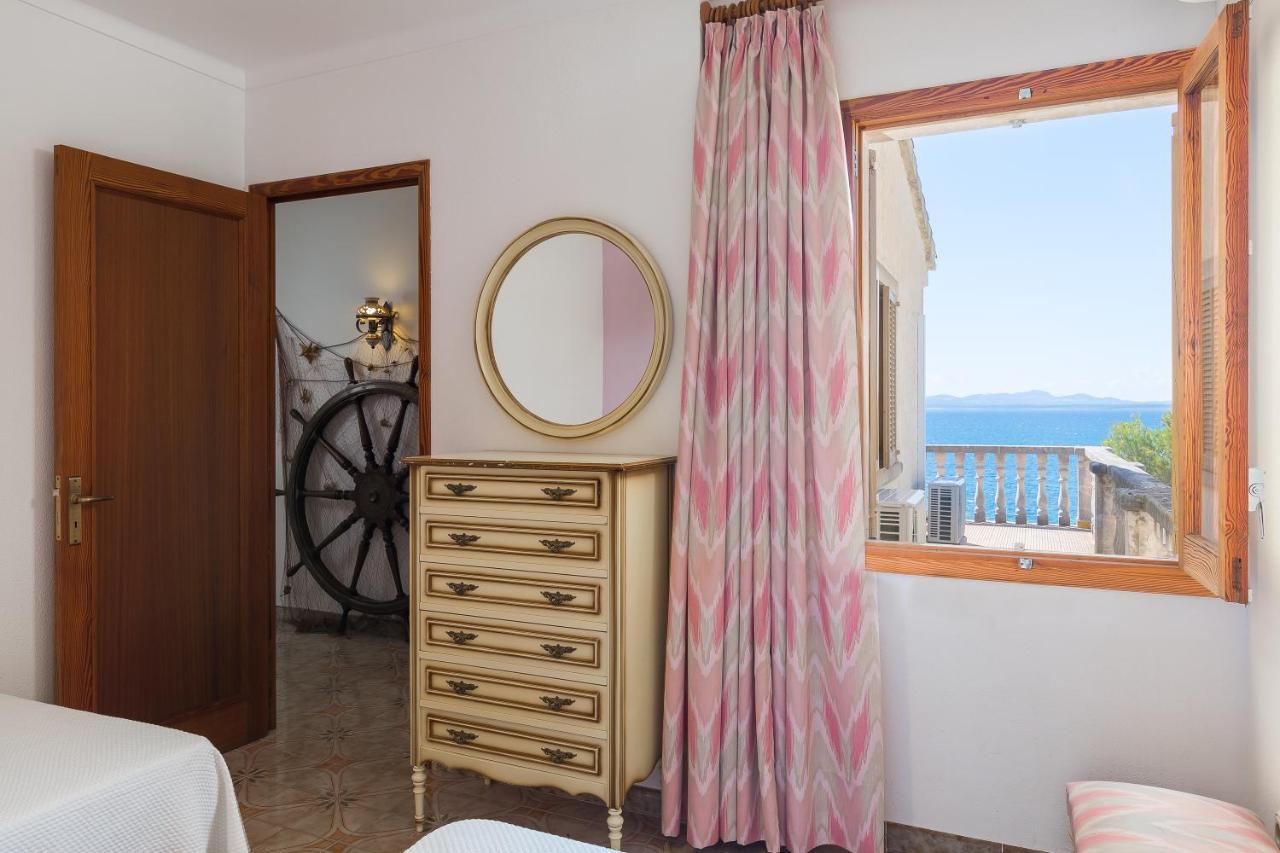 Far Villa *