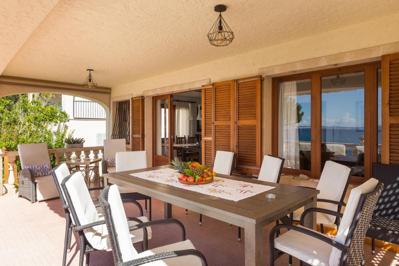 Far Villa *