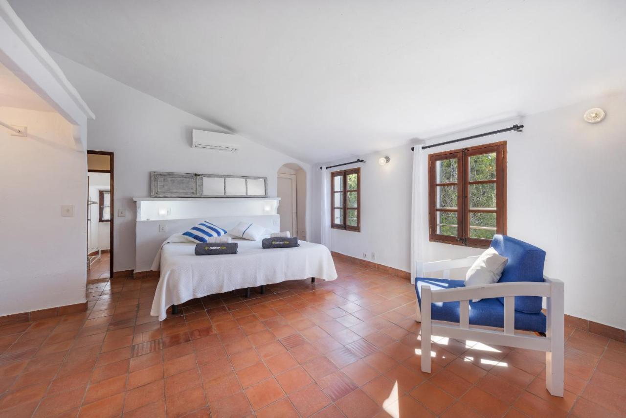Villa Es Garroverar *