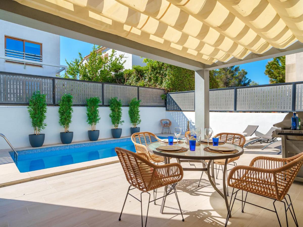 Villa Aruna By Interhome