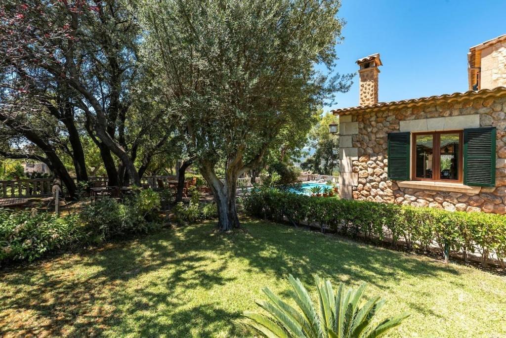 S'alzinaret, Lujosa Con Piscina