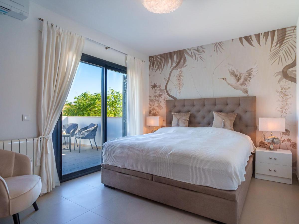 Aruna By Interhome *