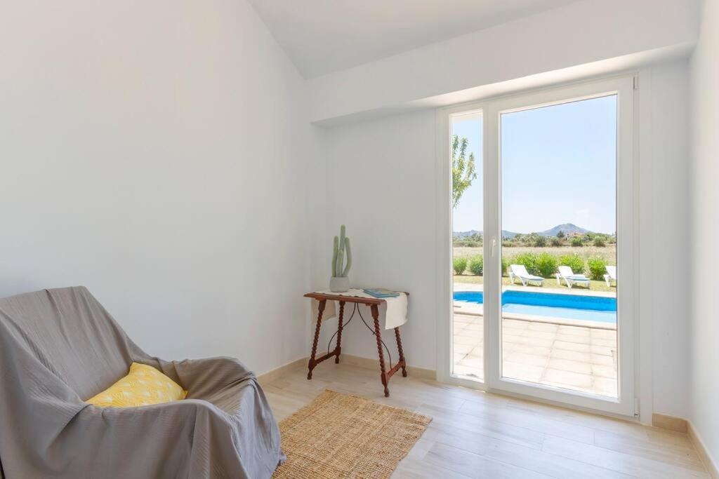 Villa Mallorquin Oasis With Natural Pool 5min From The *