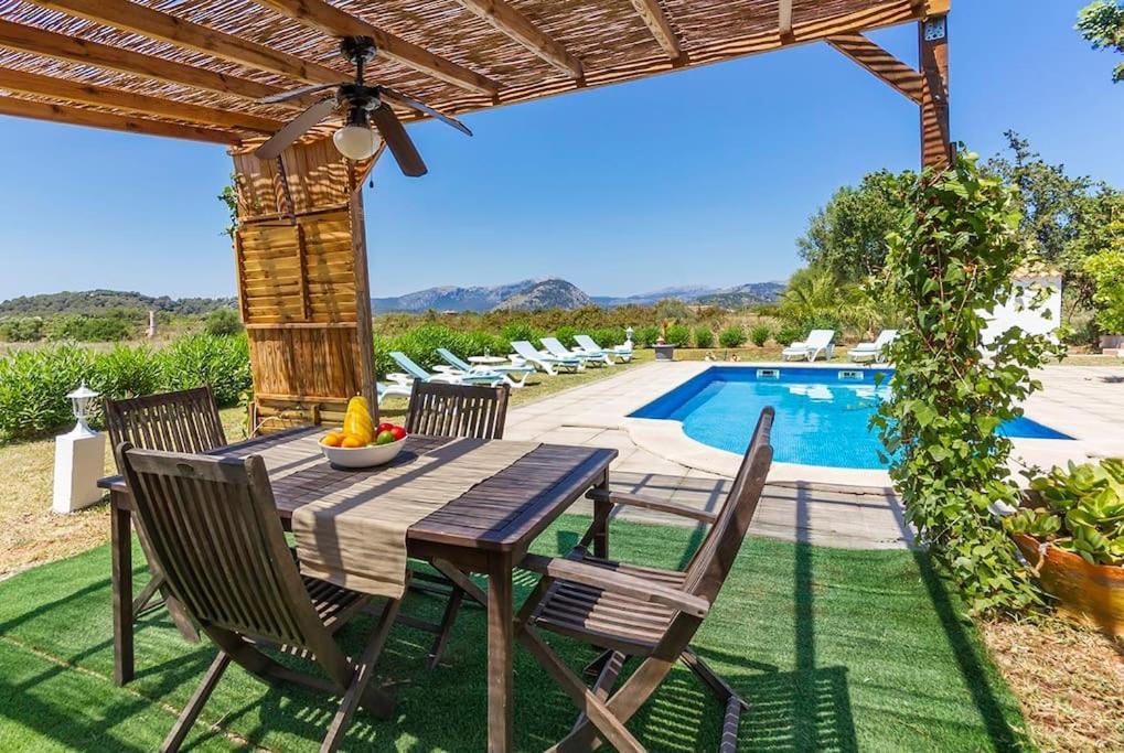 Villa Mallorquin Oasis With Natural Pool 5min From The *