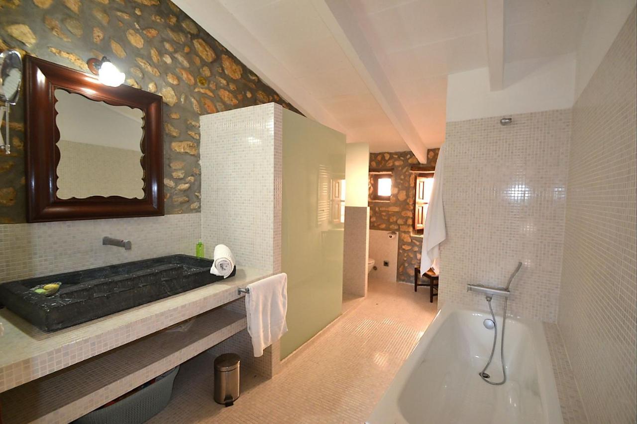 Villa Cas Cosinet By Priorityvillas Consell