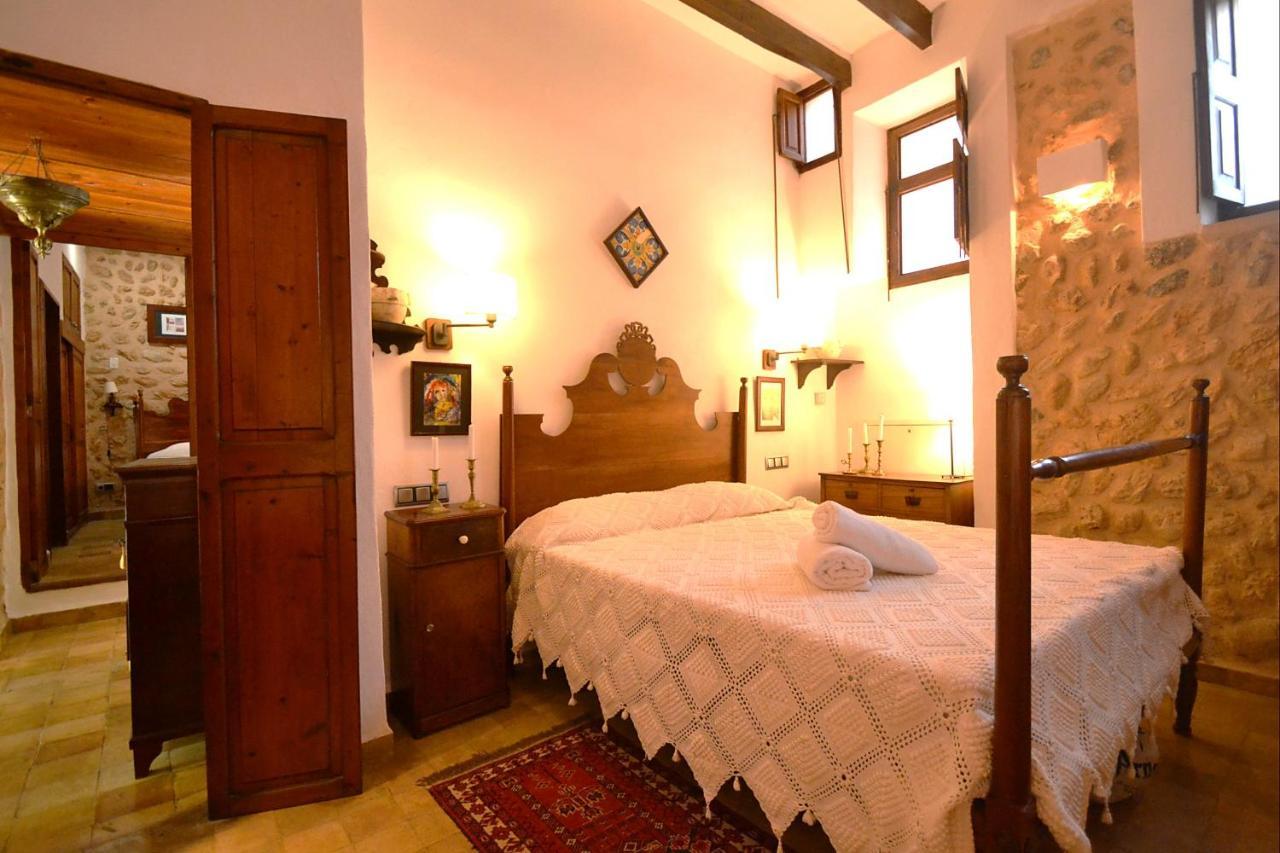 Cas Cosinet By Priorityvillas *
