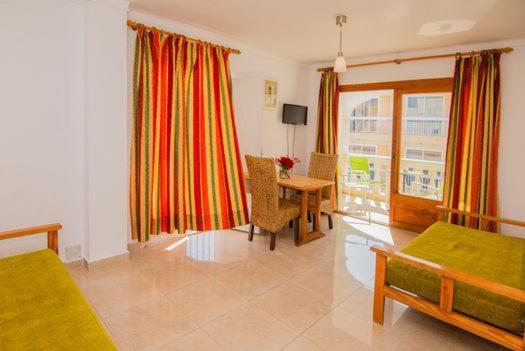 Vista Sol Hotel *