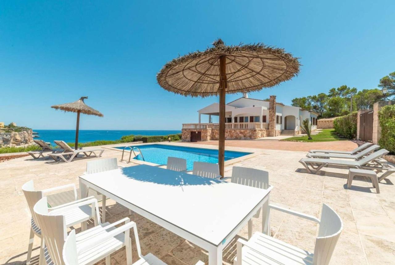 Villa Fernando Santanyi
