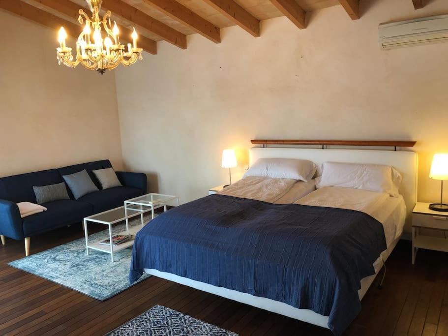 Mia Limon Villa