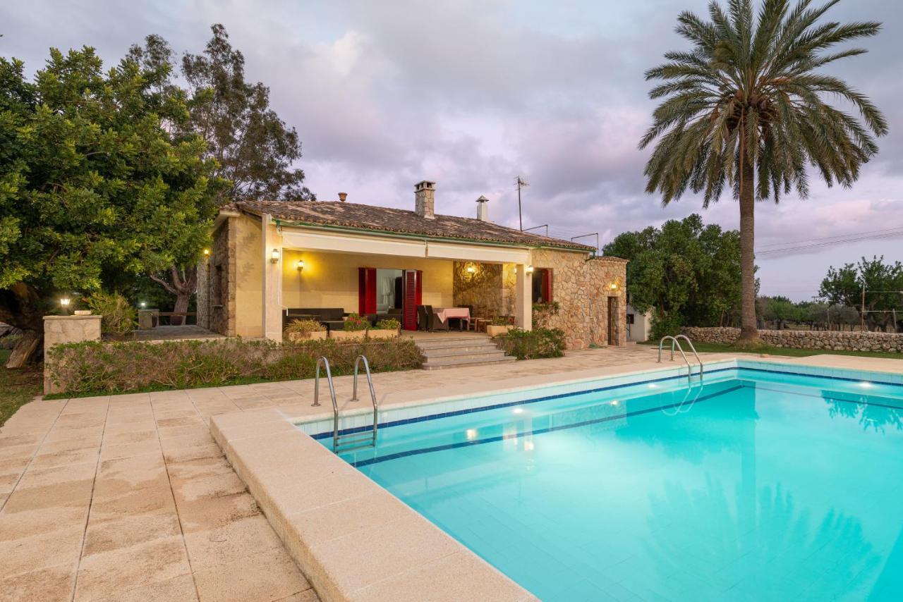 Calistro Villa *