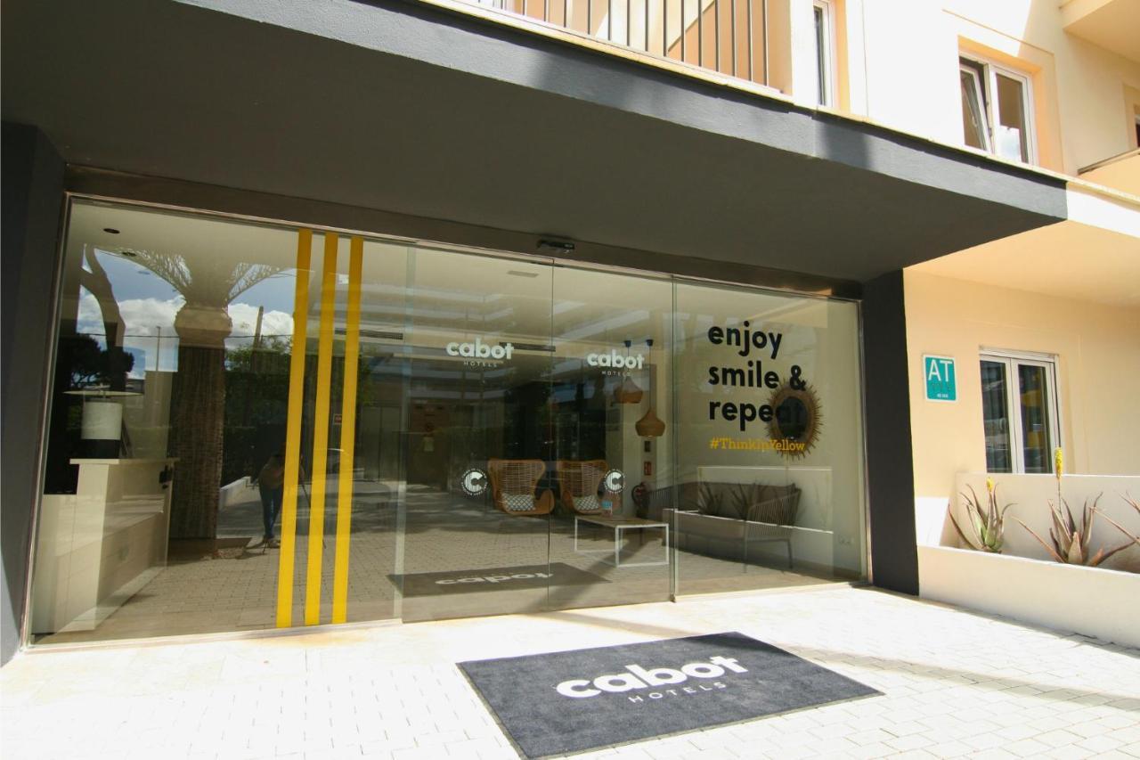 Cabot Tres Torres Apartamento *