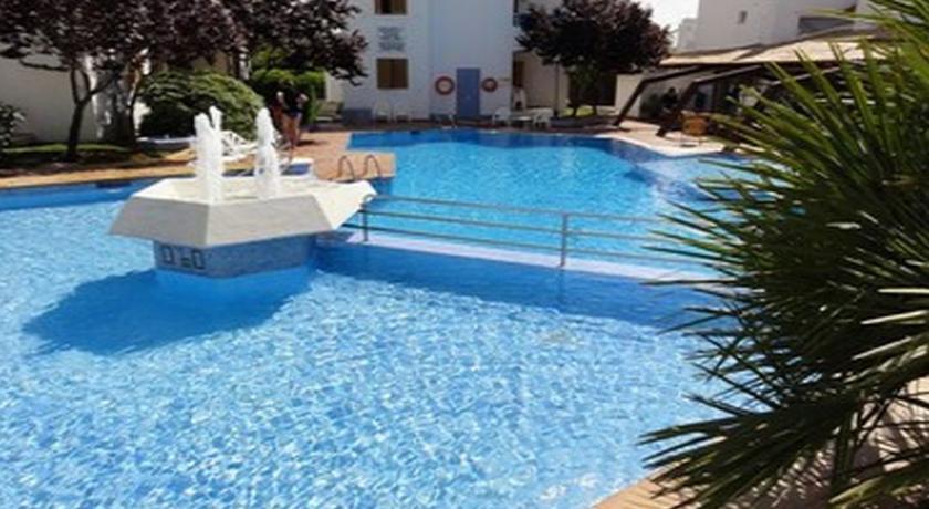 Apartahotel Flora 3*