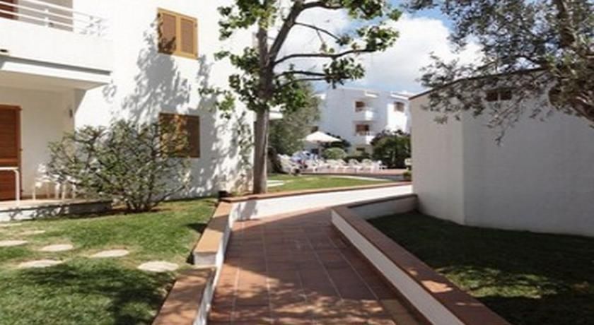 Flora Apartahotel 3*