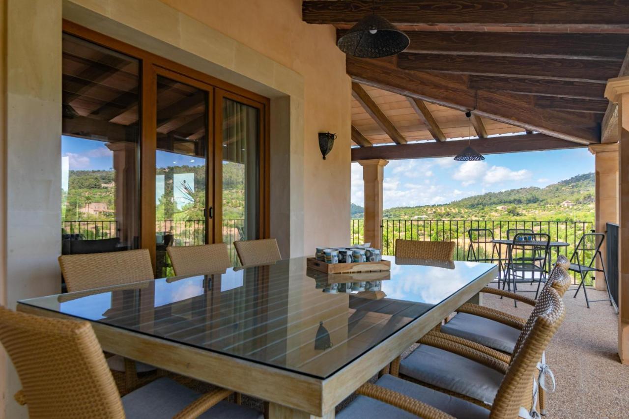 S'albarcoquer Villa *