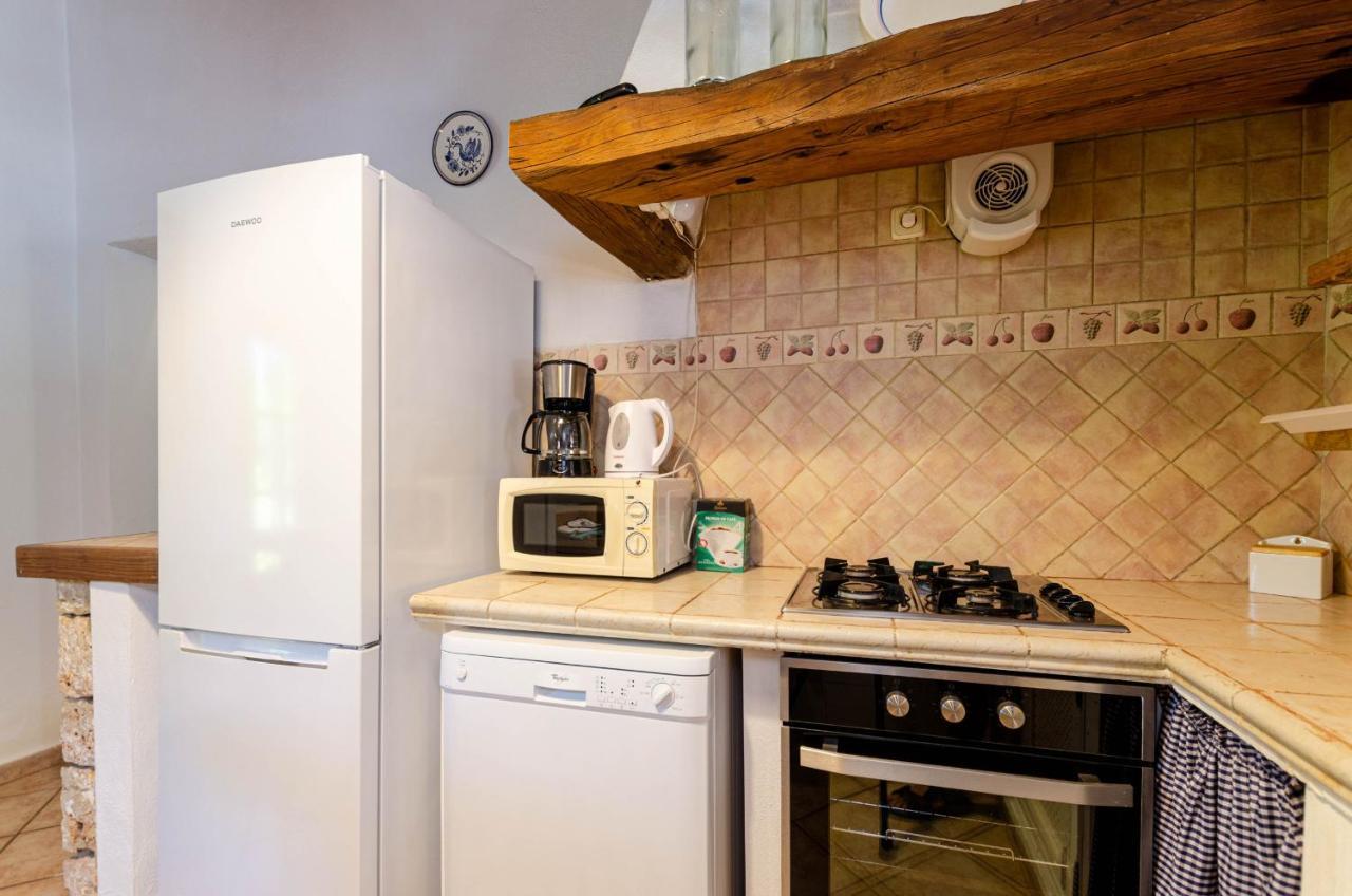Yourhouse Rafelino Villa
