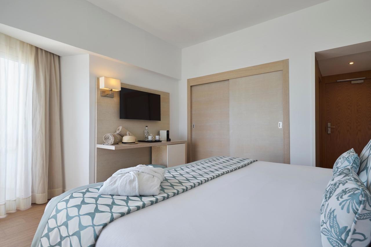 Pure Salt Garonda - Adults Only Hotel 5*